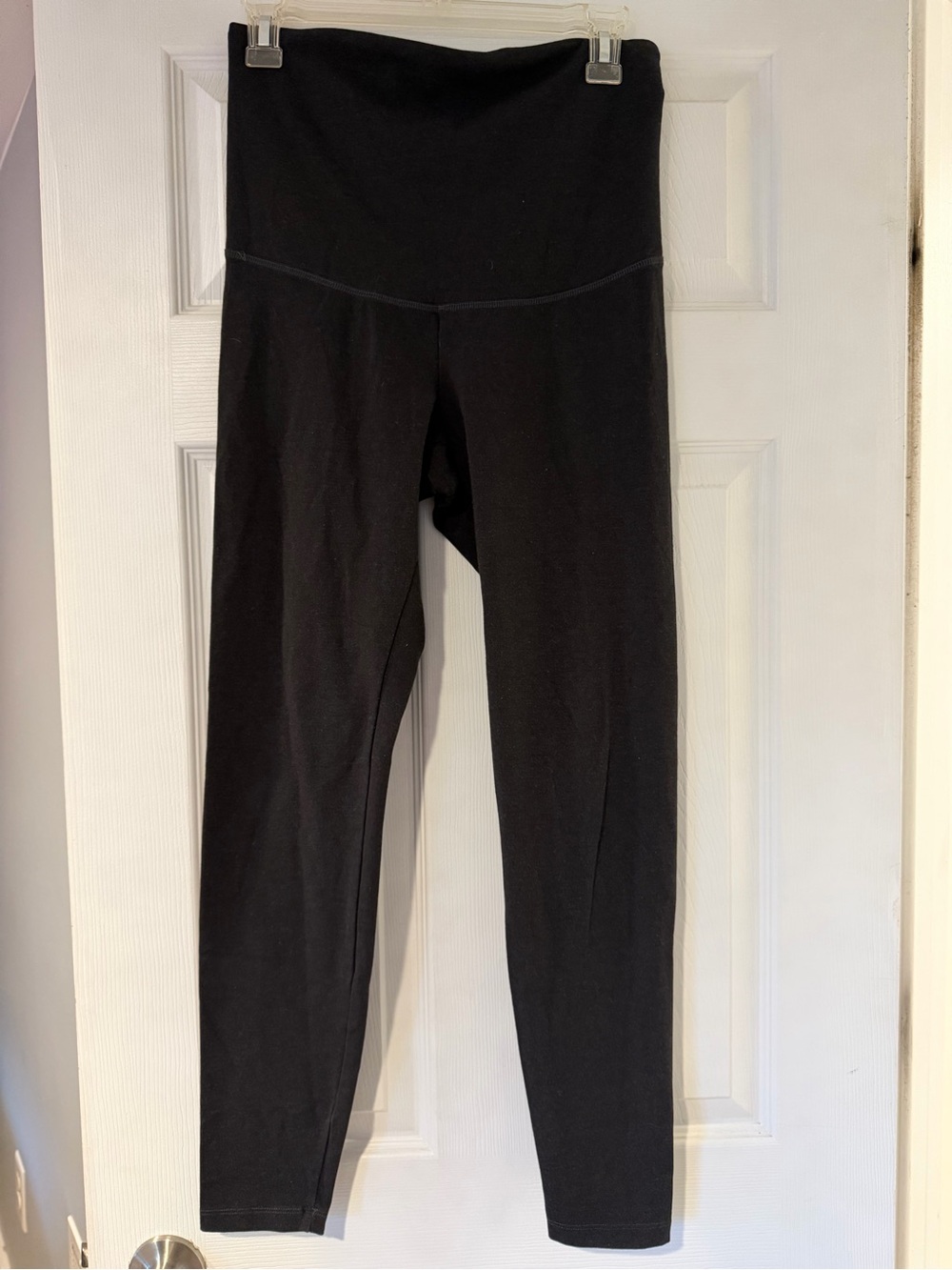 Old Navy Active Dark Grey High-Waist Women’s Go-Dry Workout Leggings, Medium
